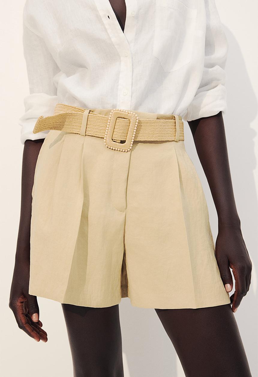 H&M - Belted twill shorts - beige