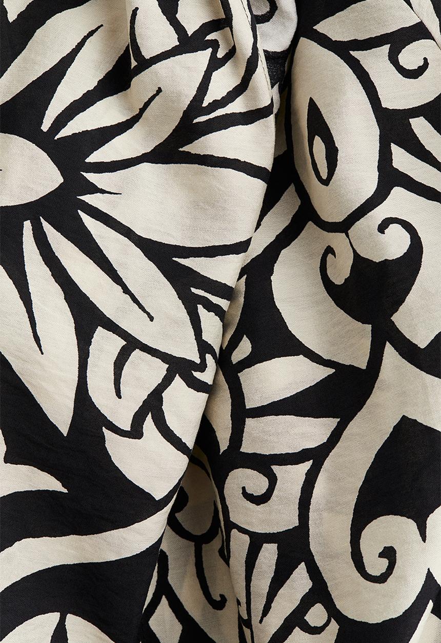 H&M - Tie-belt tunic dress - black patterned 