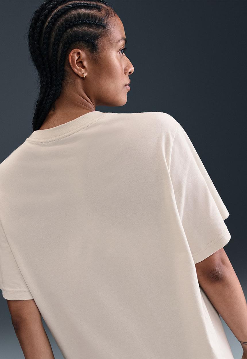 Nike - Nike womens essentials tee - light bone