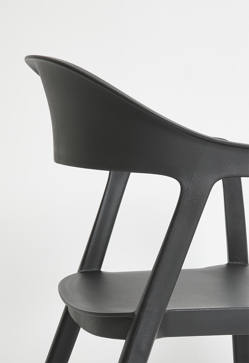 Sixth Floor - Tiatro PP Chair - Black