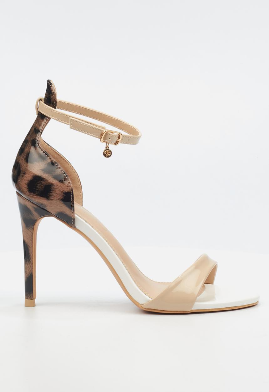 Miss Black - Jazz 23 heel - neutral combo