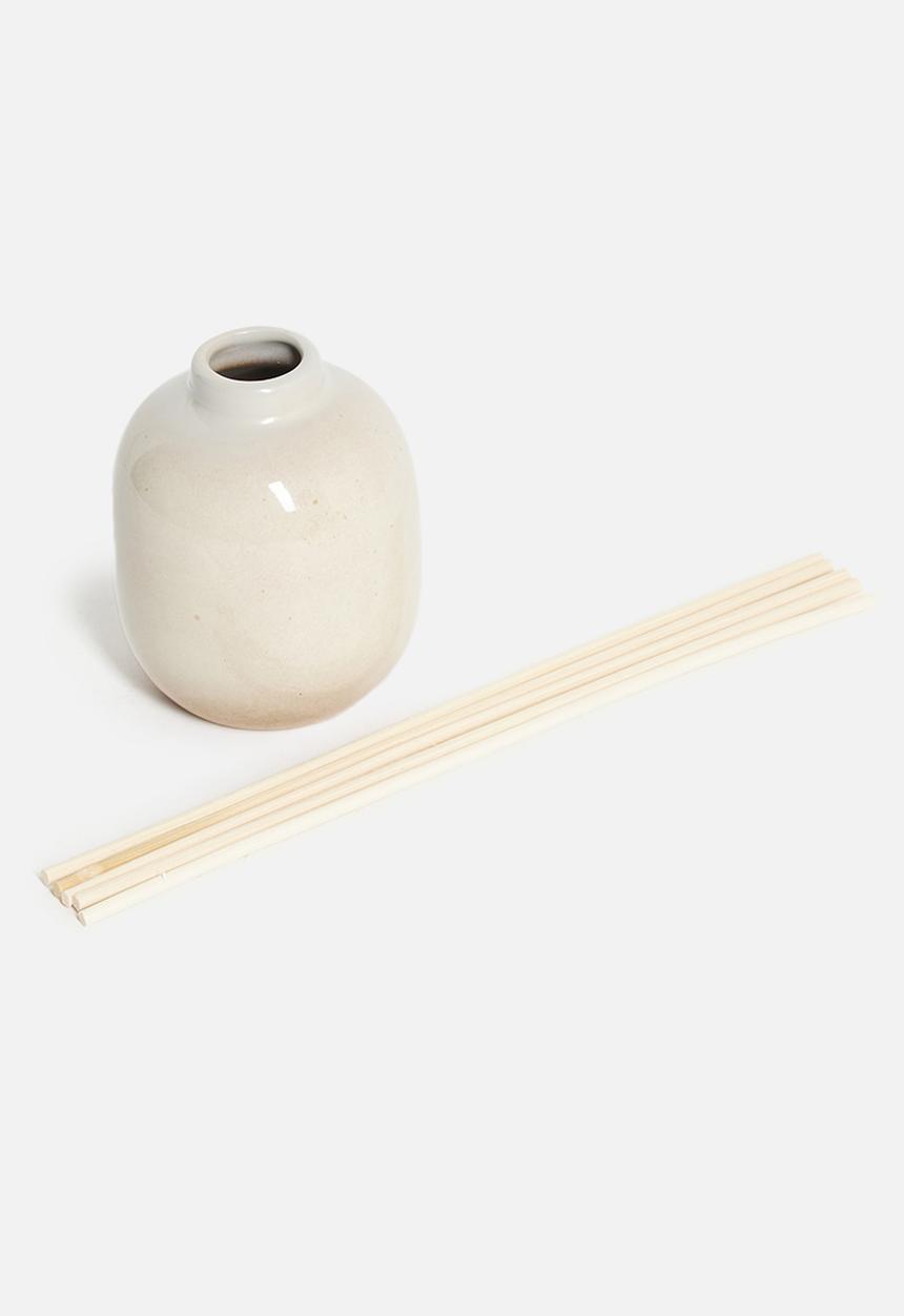 H&S - Gardenia reed diffuser