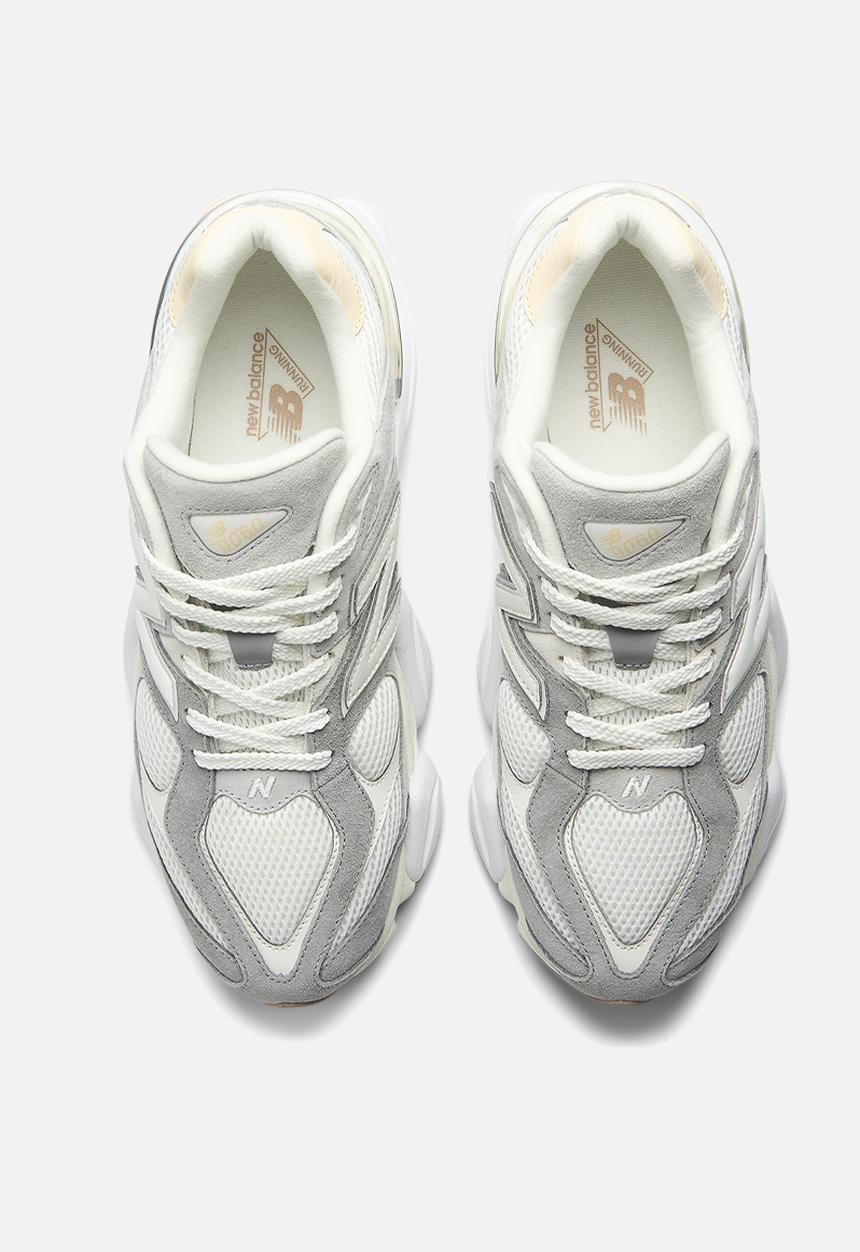 New Balance  - 9060