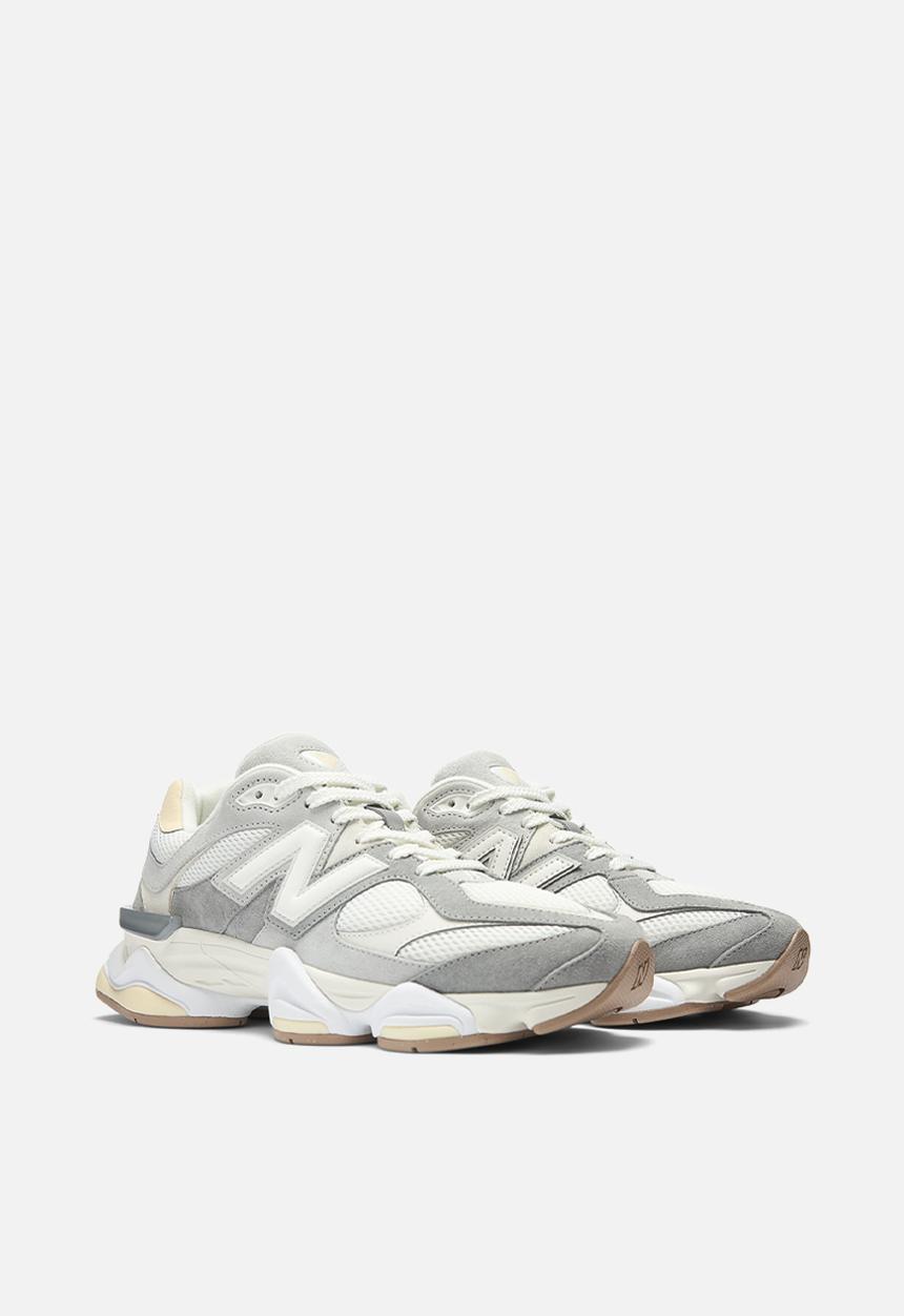New Balance  - 9060