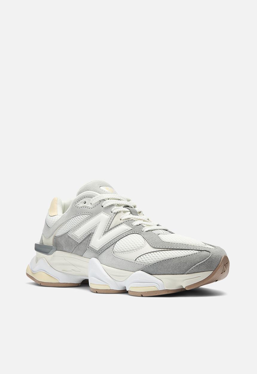 New Balance  - 9060