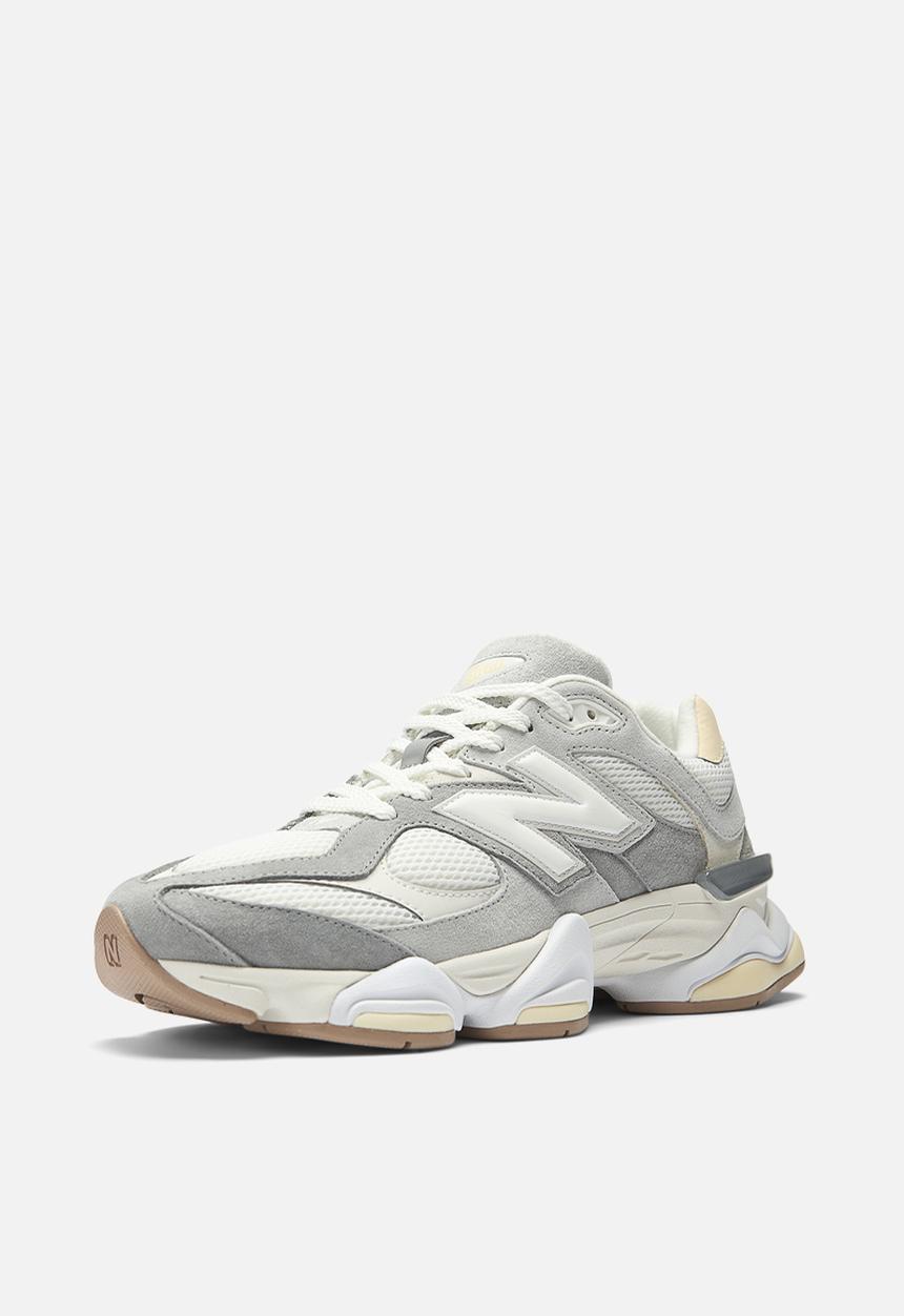 New Balance  - 9060