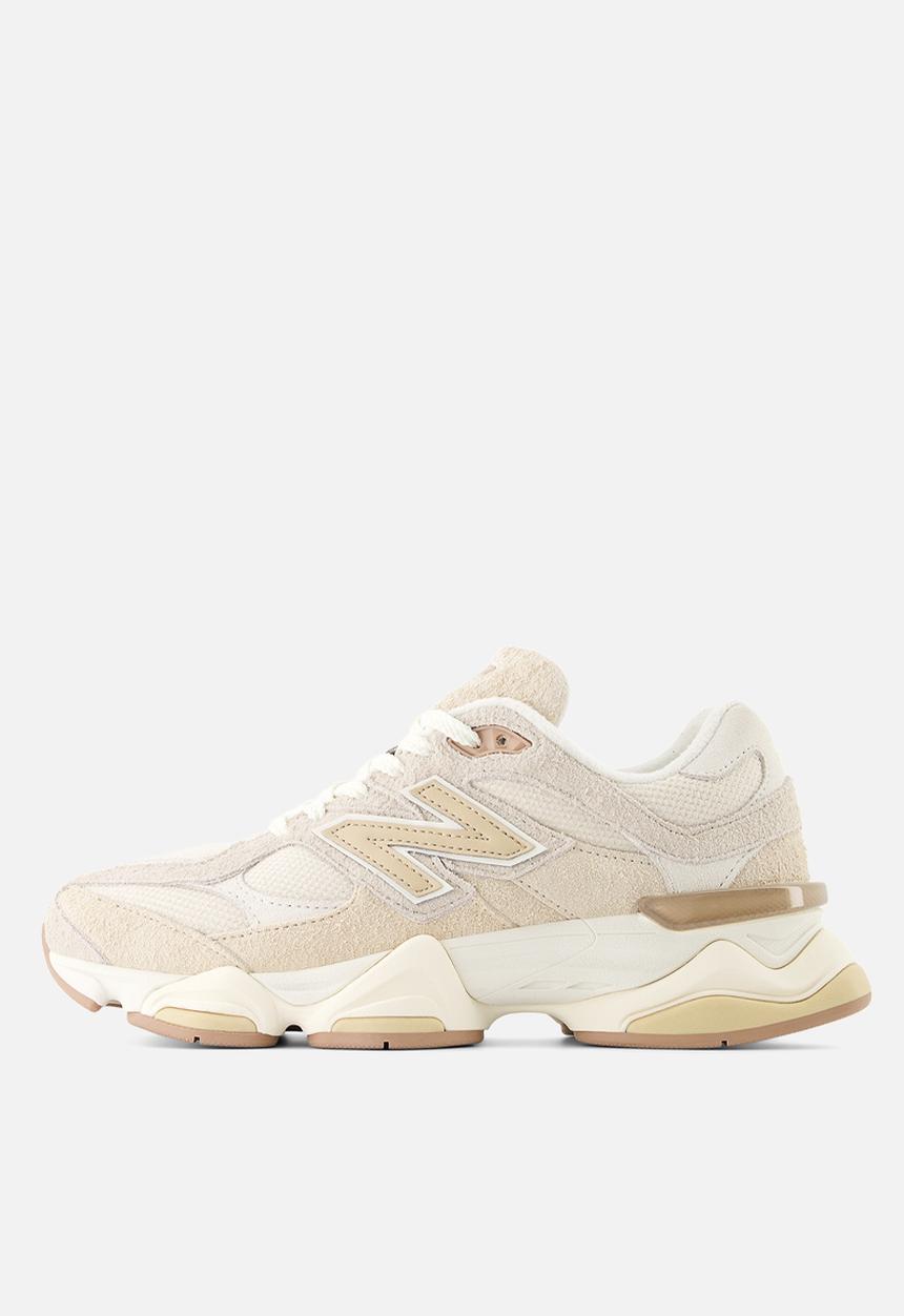 New Balance  - 9060
