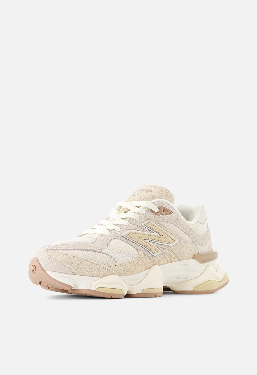 New Balance  - 9060