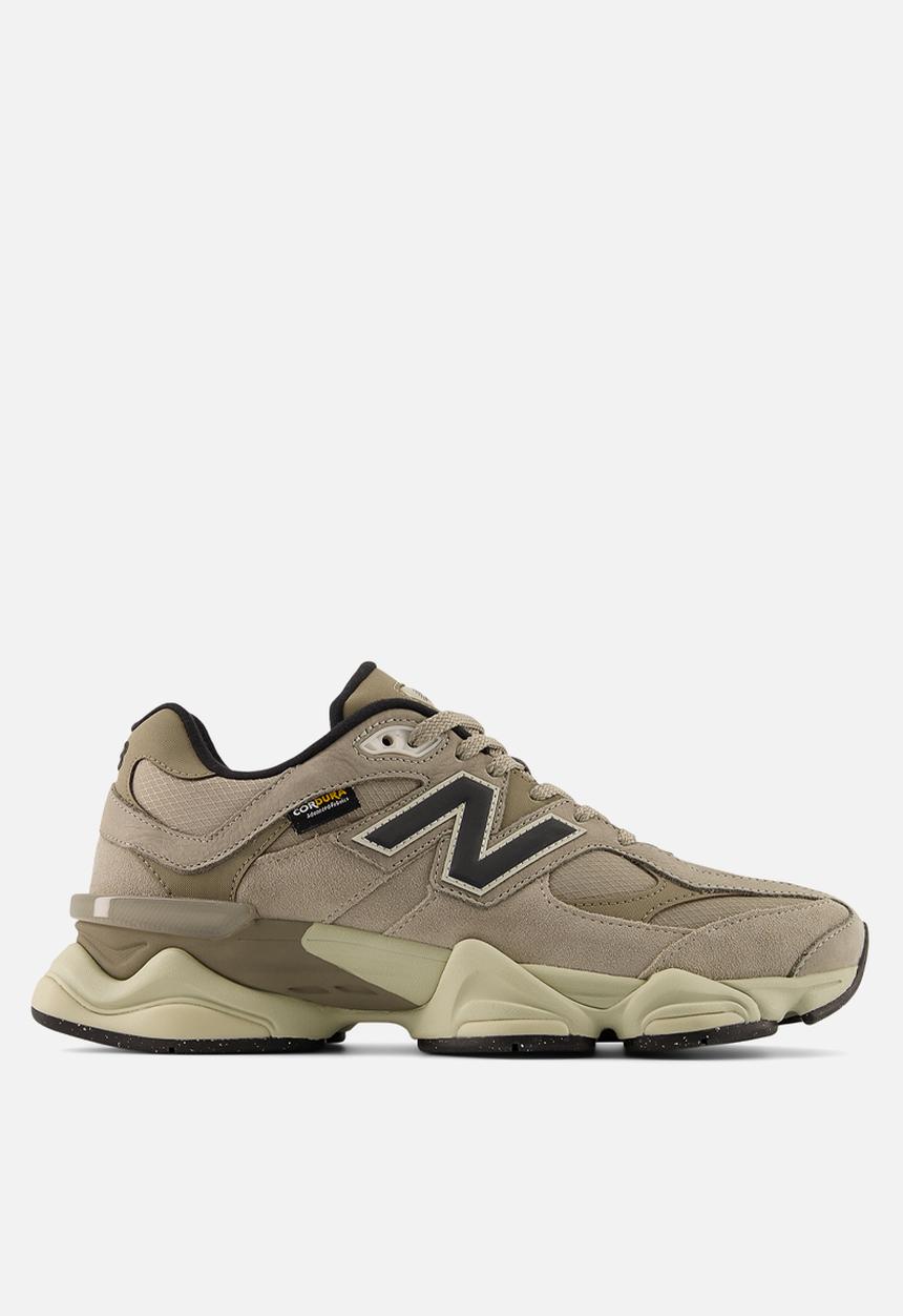 New Balance  - 9060