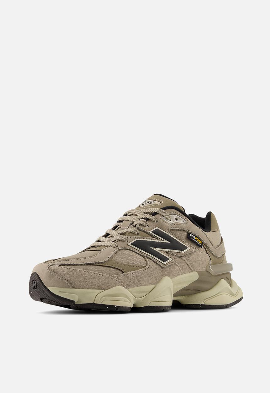 New Balance  - 9060