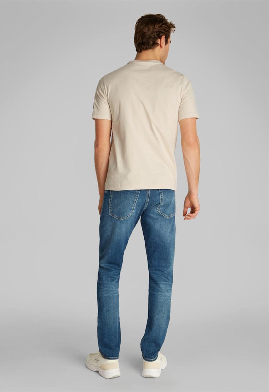 Calvin Klein - Badge Regular Tee - Oatmeal