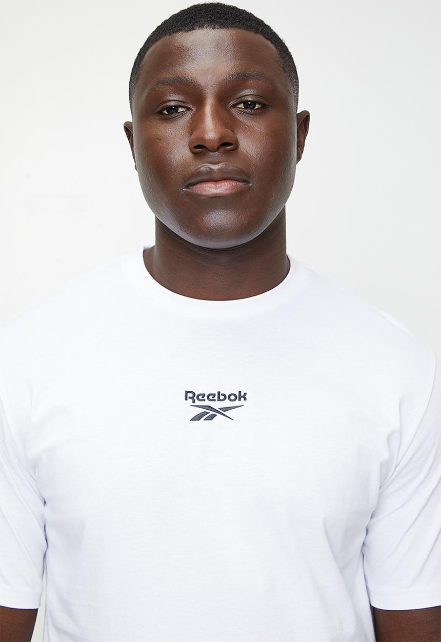 Reebok - Adrian short sleeve crew neck tee - white