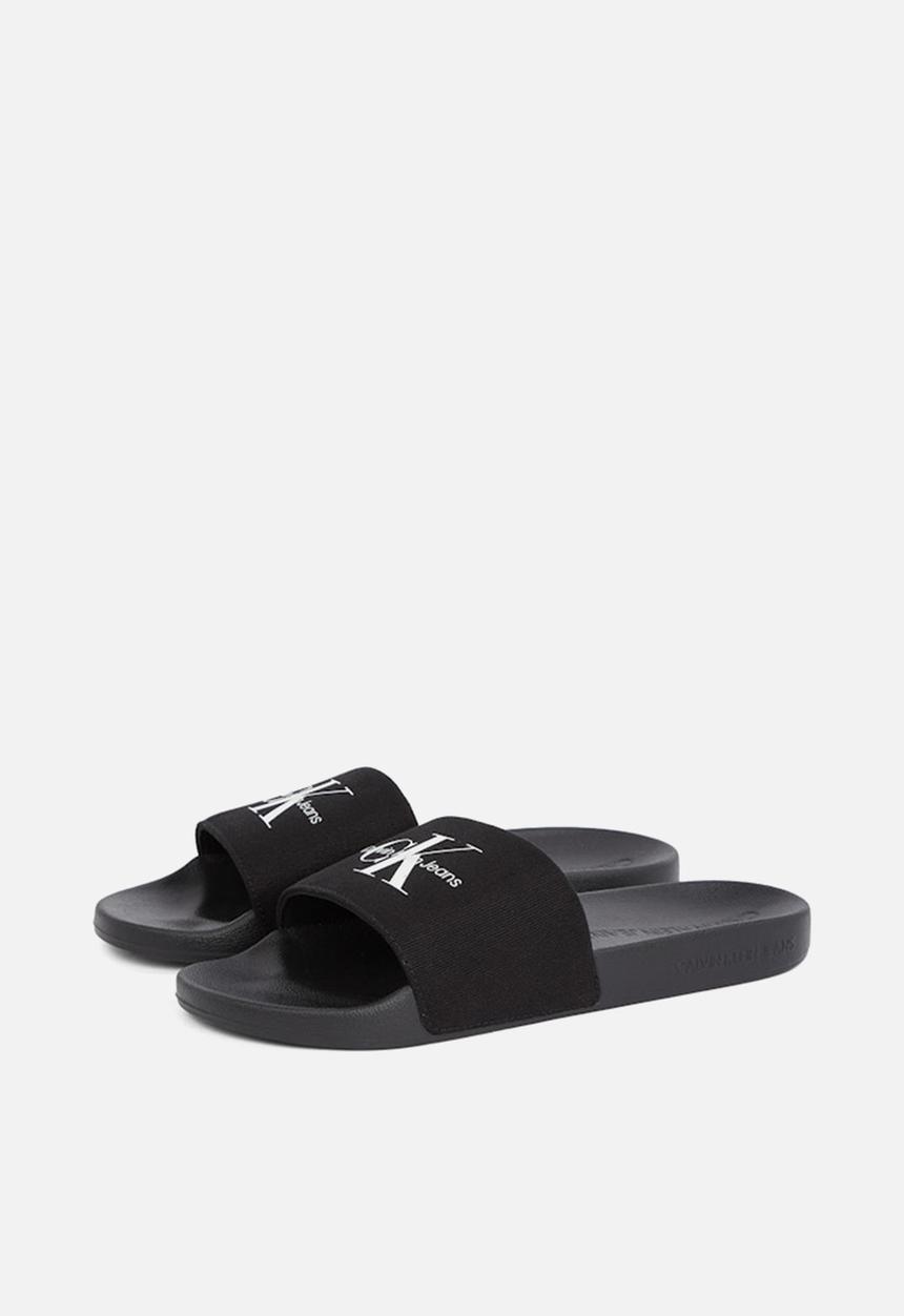 Calvin Klein - SLIDE MONOGRAM CV- Triple Black