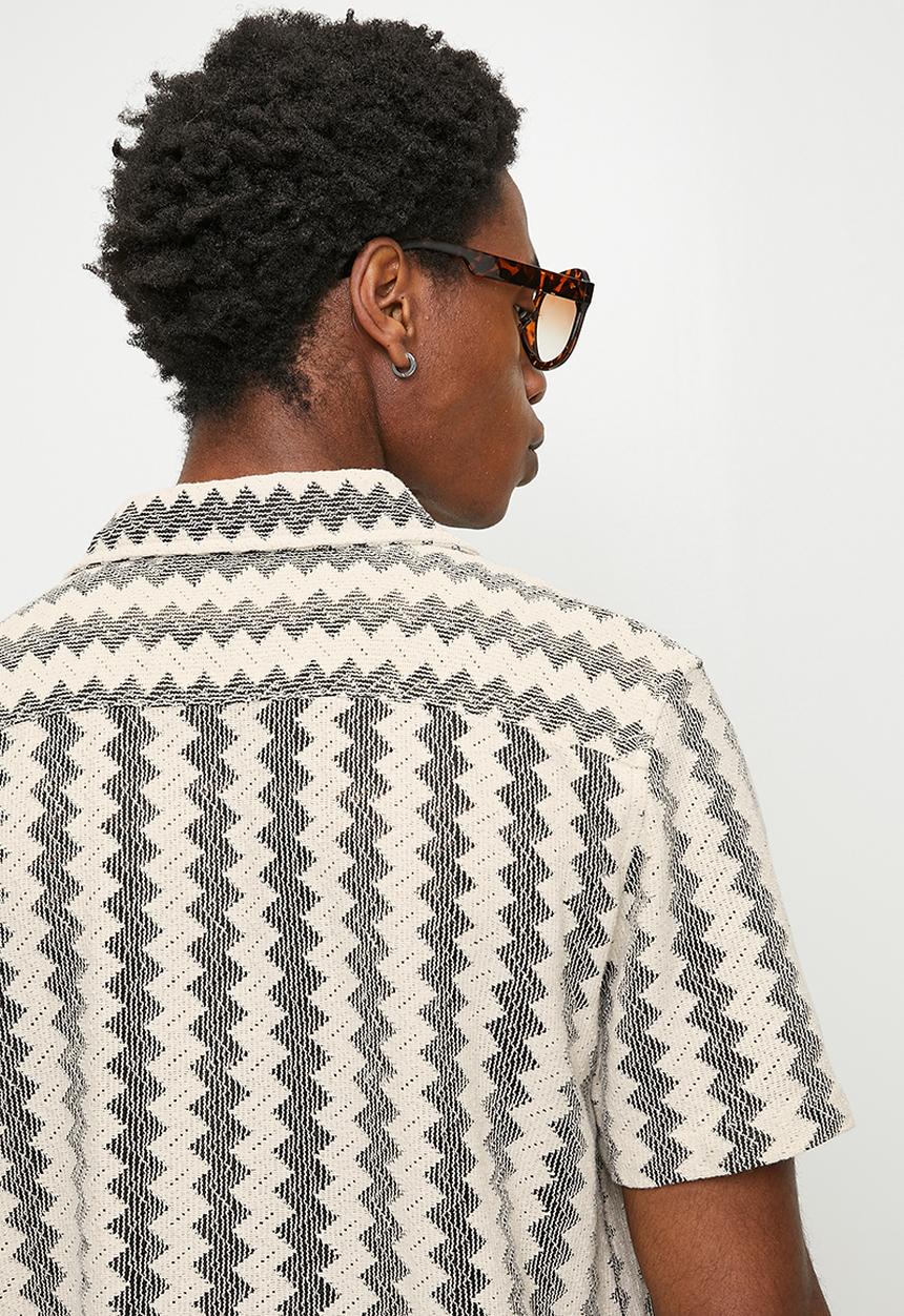 Brave Soul - Shirts - Ecru/Black