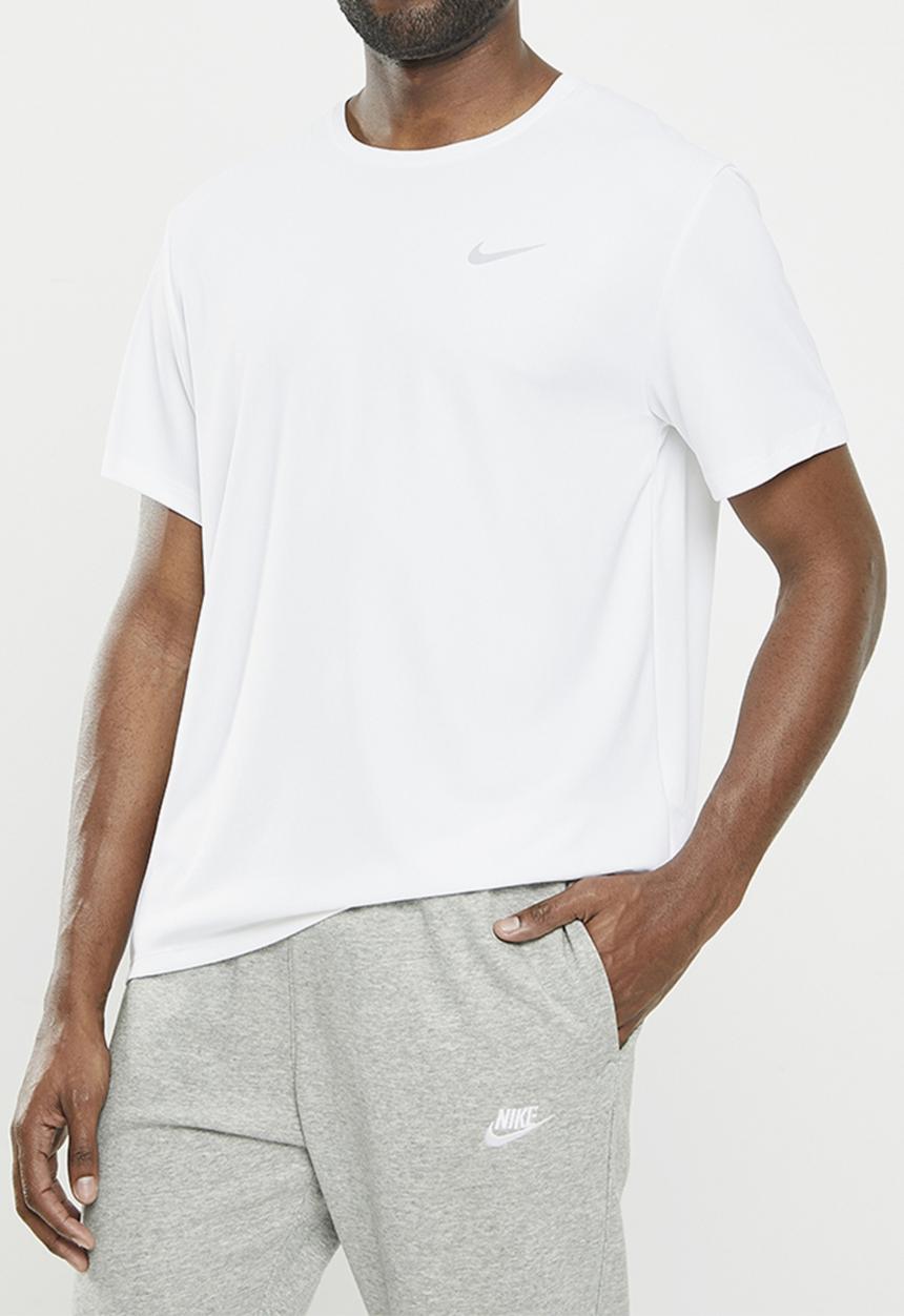 Nike - Miler Dri-FIT UV short-sleeve running top - white