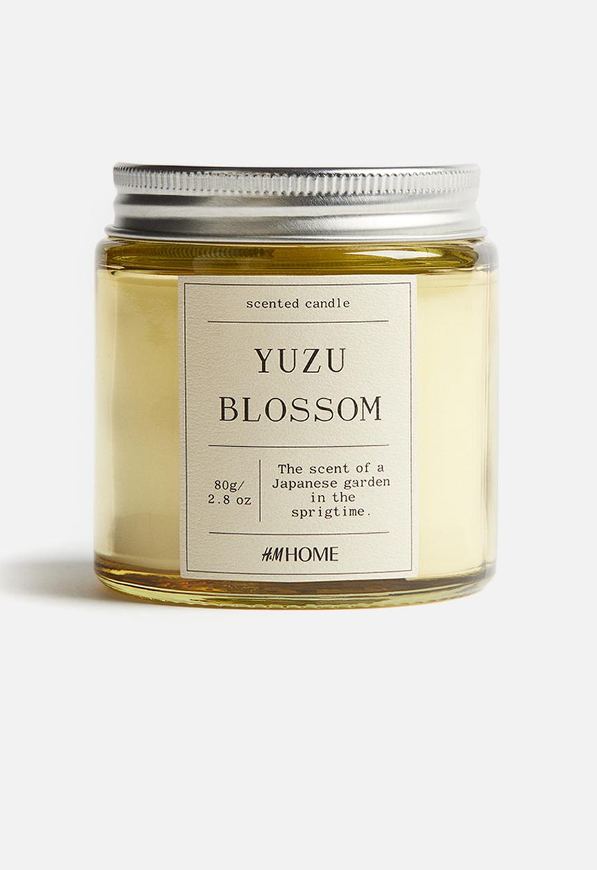 H&M - Small scented candle in glass holder - yuzu blossom