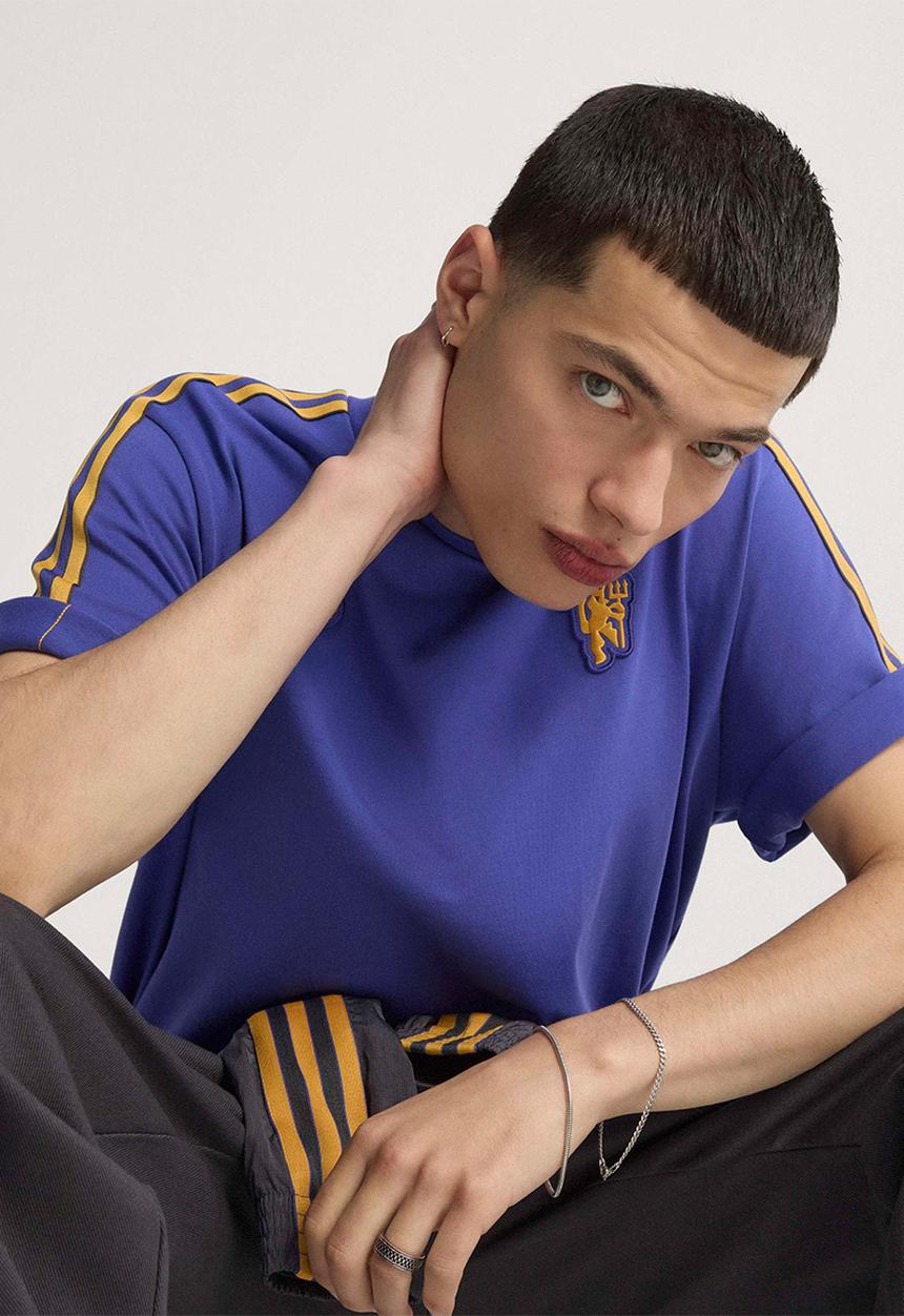 adidas Originals - Manchester United Terrace Icons Tee - Purple