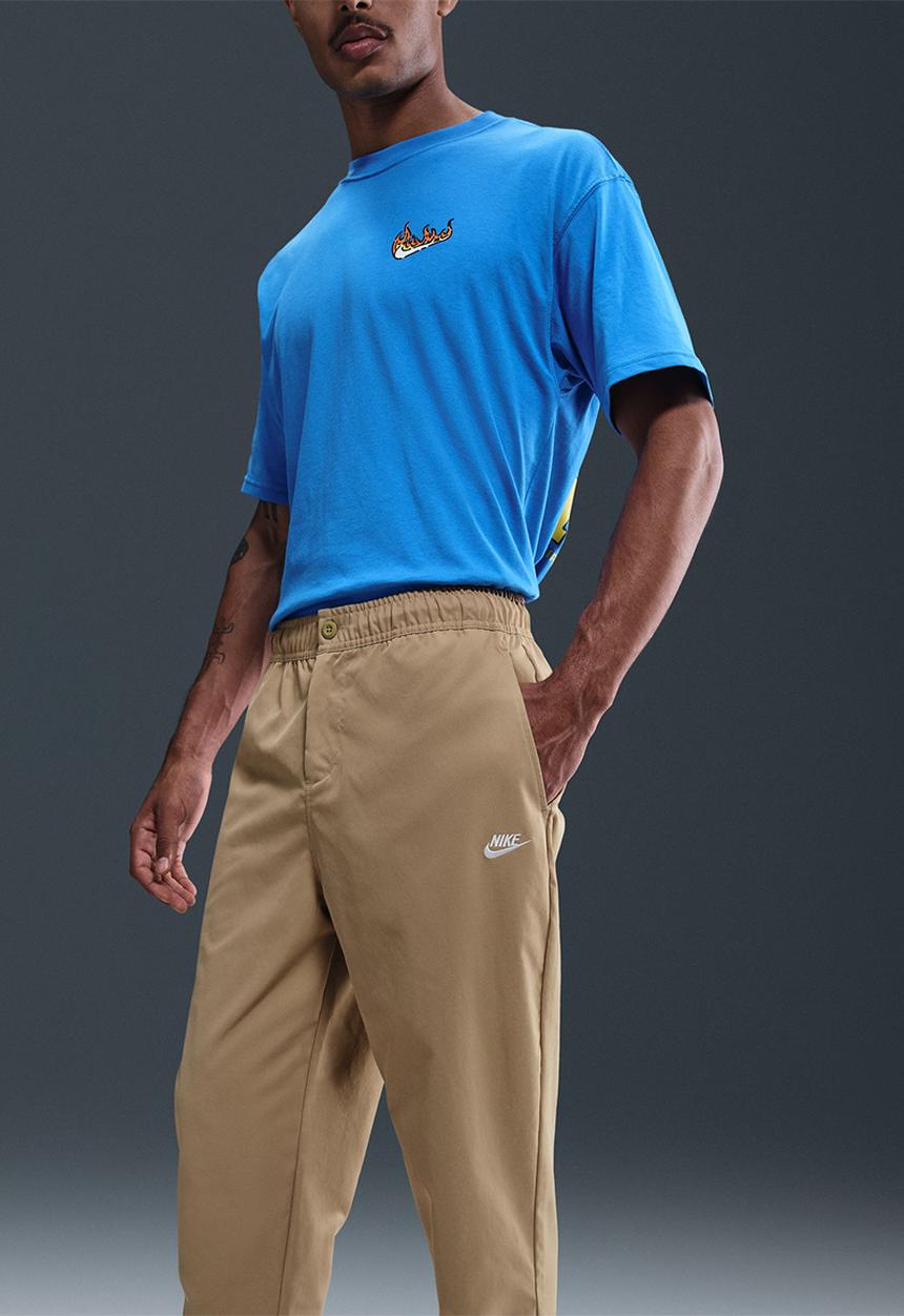 Nike - NSW Club  Woven Tapered Trousers- Parachute Beige/White