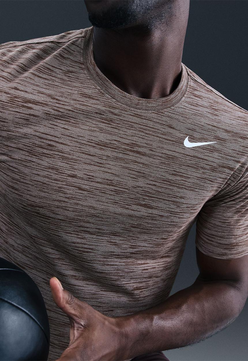 Nike - Dri-Fit New Veneer Fitness Tee - Baroque Brown/Pure/White