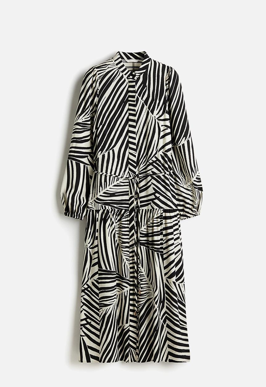 H&M - Long puff-sleeved dress - black zebra print