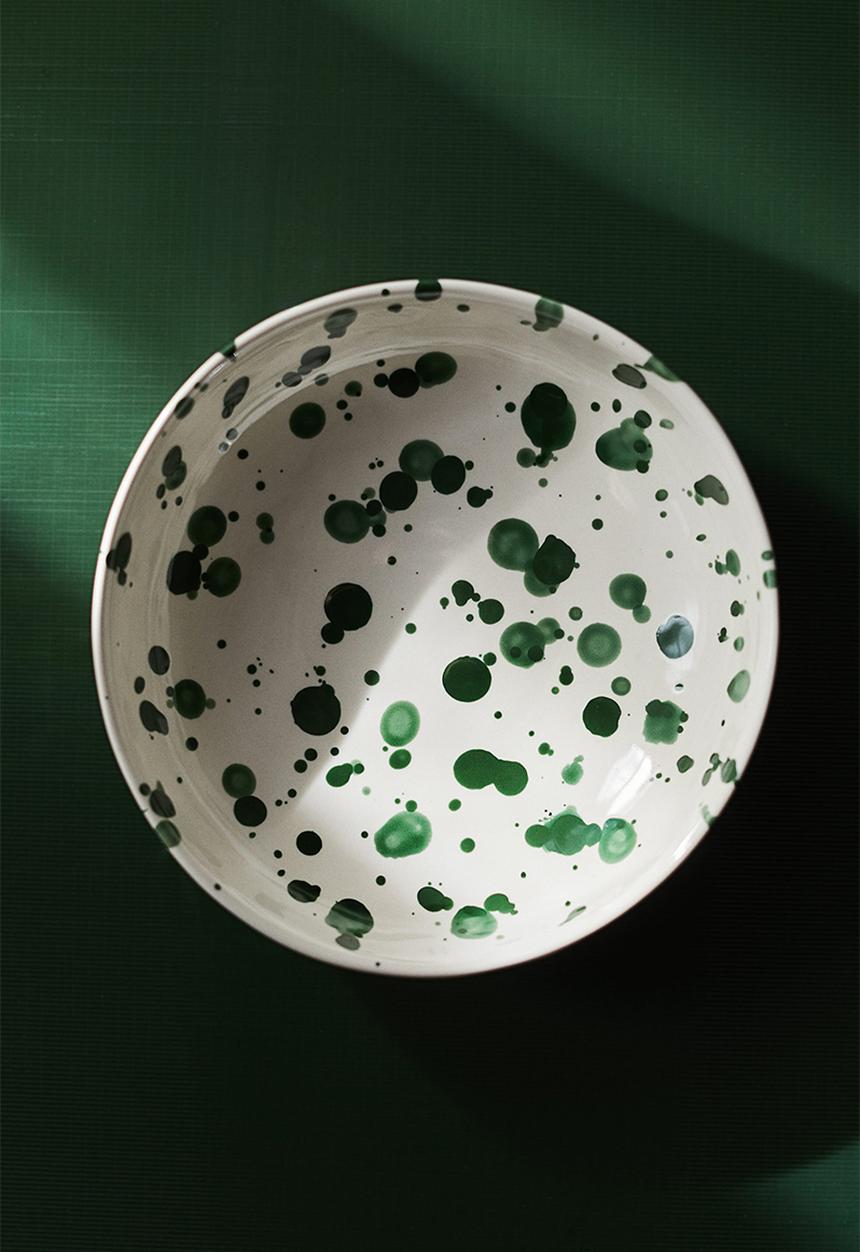 H&M - Stoneware serving dish - green spotted