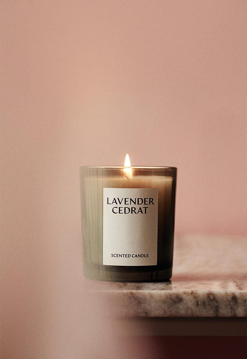 H&M - Scented candle in a glass holder - lavender cedrat