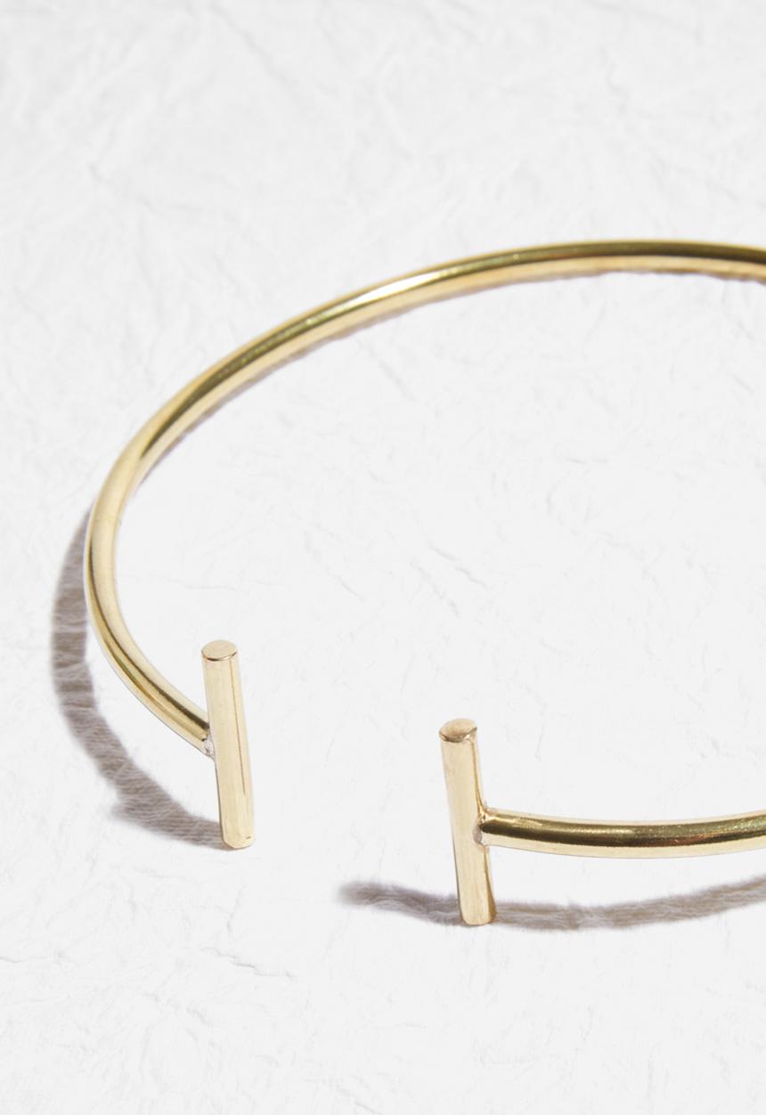Matter of Fakt - Oasis spear brass choker