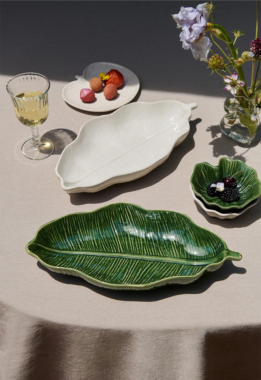 H&M - Large stoneware serving bowl - green