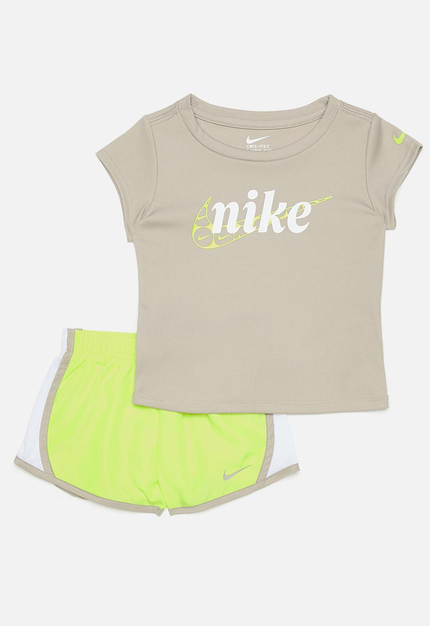 Nike - Nkg essentials tempo set - nike lt lemon twist