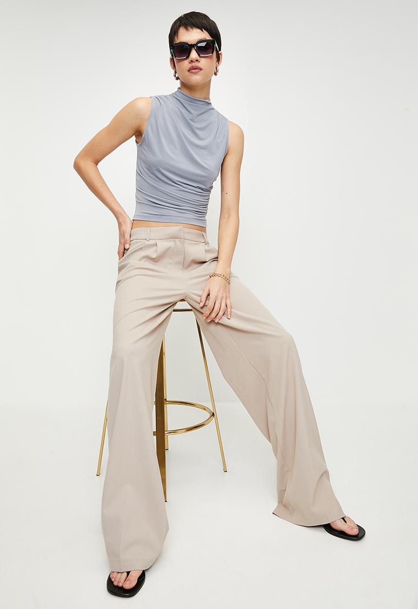Trendyol - Zero Sleeve Gathered Formal Stretch Knitted Top - Grey
