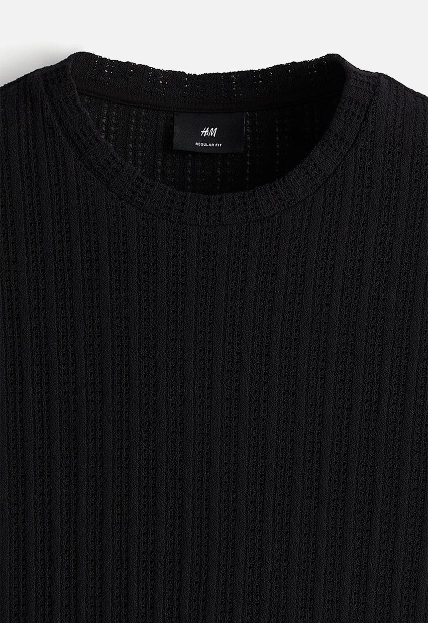 H&M - Regular fit crochet-look t-shirt - black