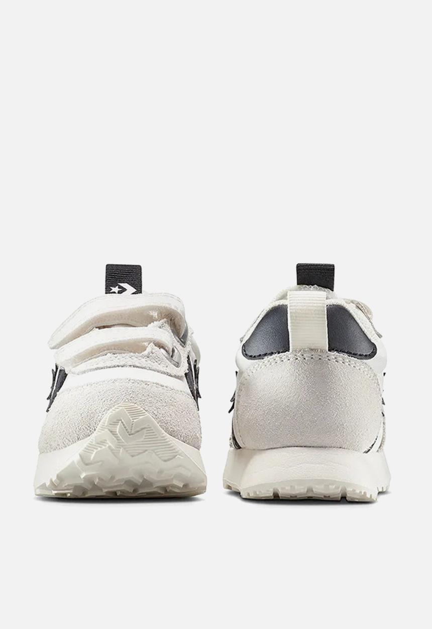 Converse - Omega Trainer Easy-On - Vintage White/Black/Egret