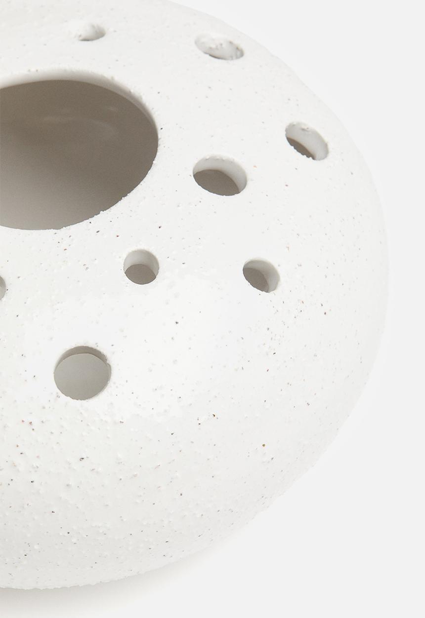 H&M - Low ikebana stoneware vase - white