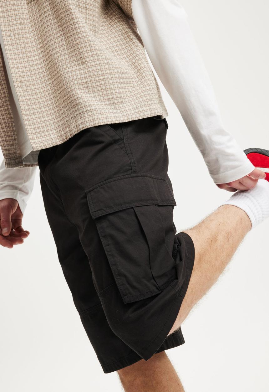Cotton On - Baggy Cargo Short - Black