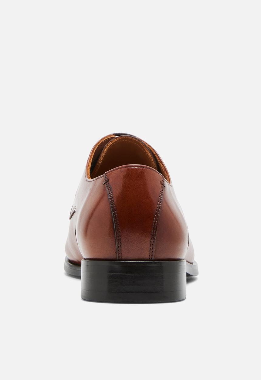 Steve Madden - Lyffor - tan leather