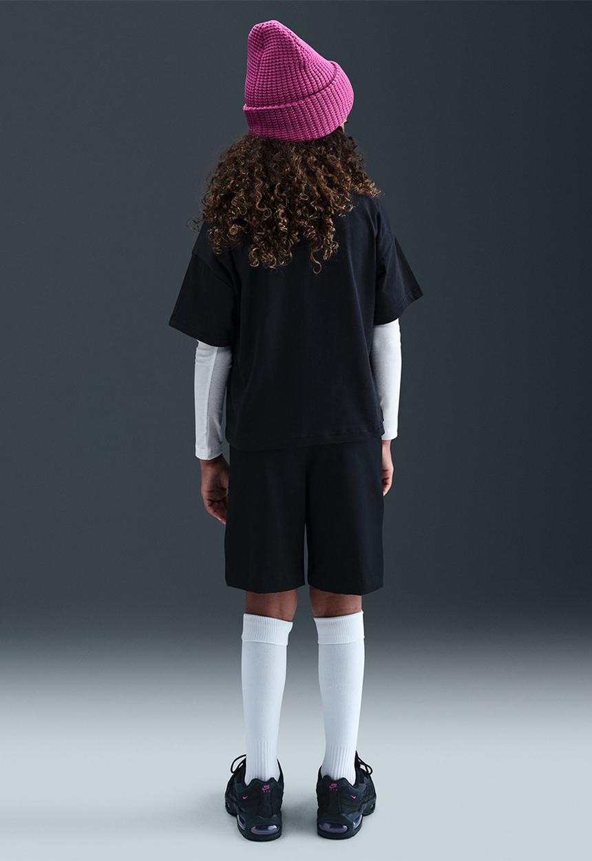 Nike - Girls Nike Sportswear Essential Doodle 2 Tee - Black
