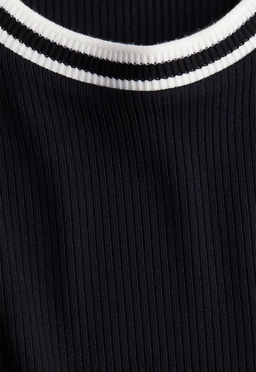 H&M - Fitted T-shirt - black