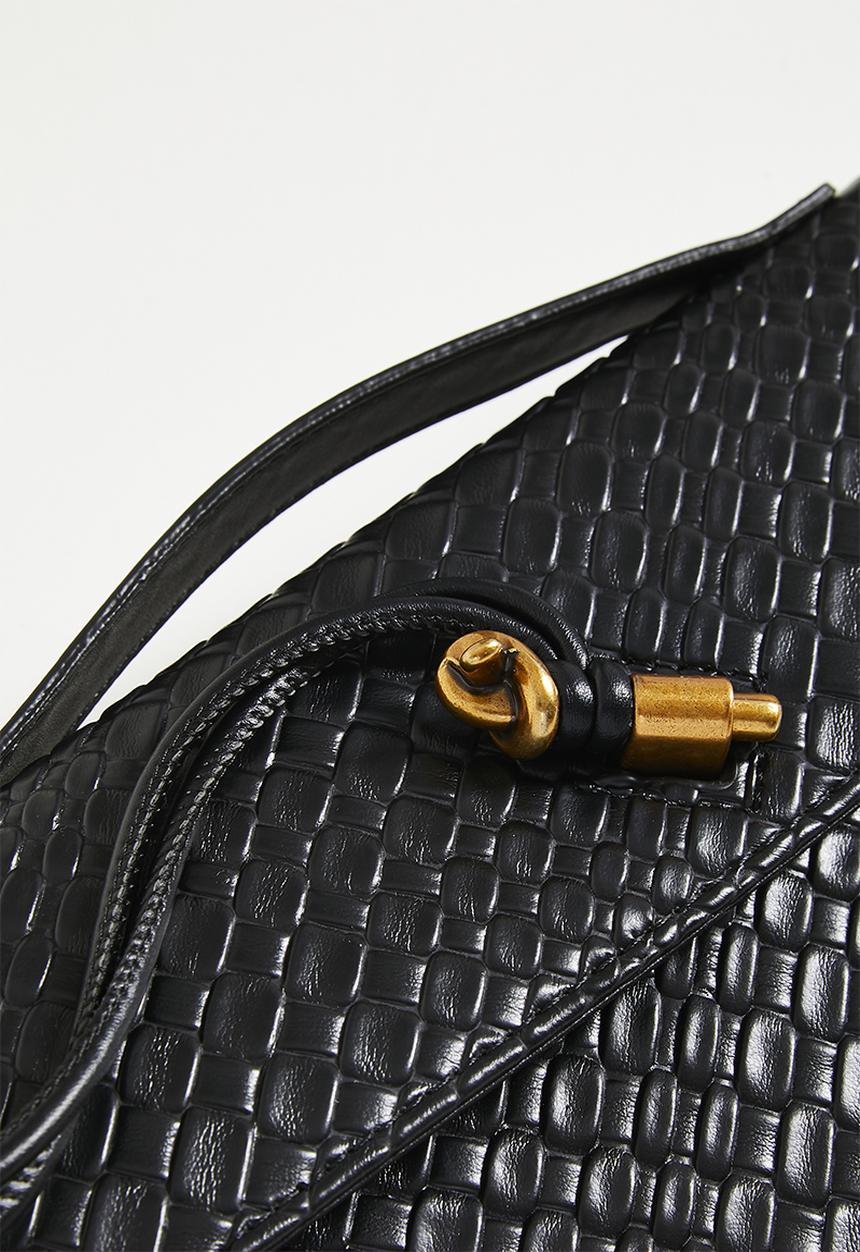 Tessa Design - Woven textured clutch bag with clasp - black