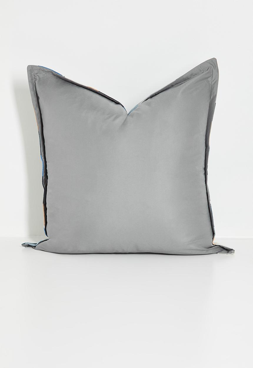 Grey Gardens - Matisse cushion cover  -  Blue
