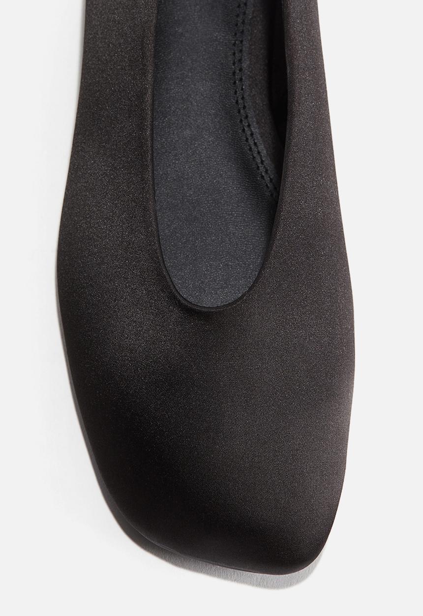 H&M - Satin ballet pumps - black