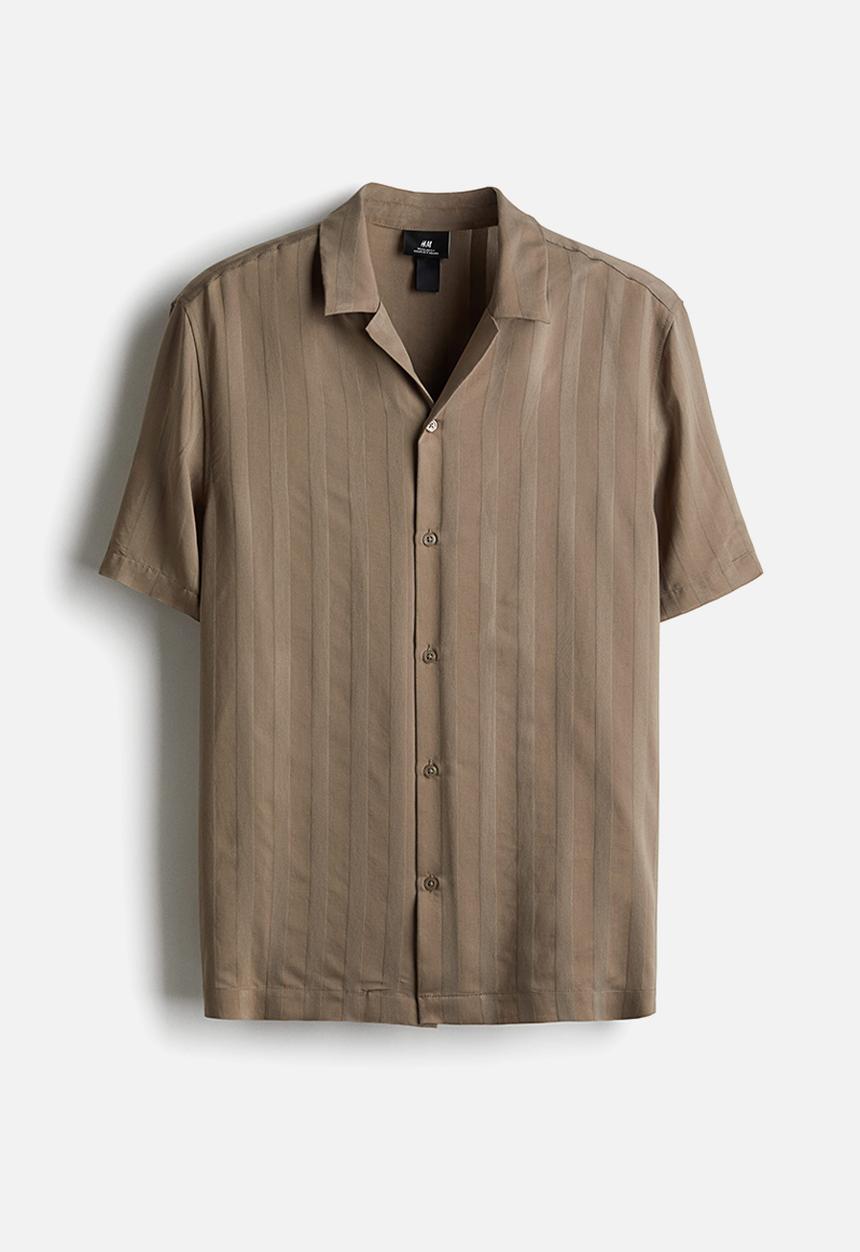 H&M - Regular fit textured-weave resort shirt - dark beige