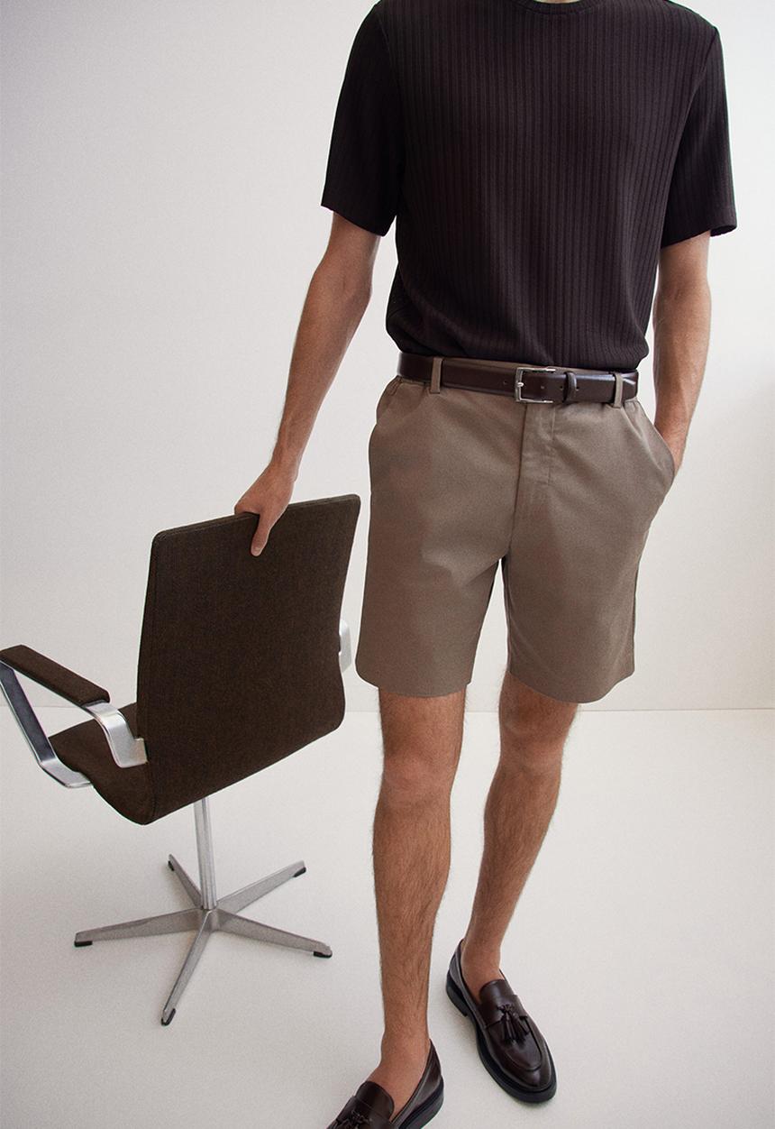 H&M - Regular fit chino shorts - dark beige