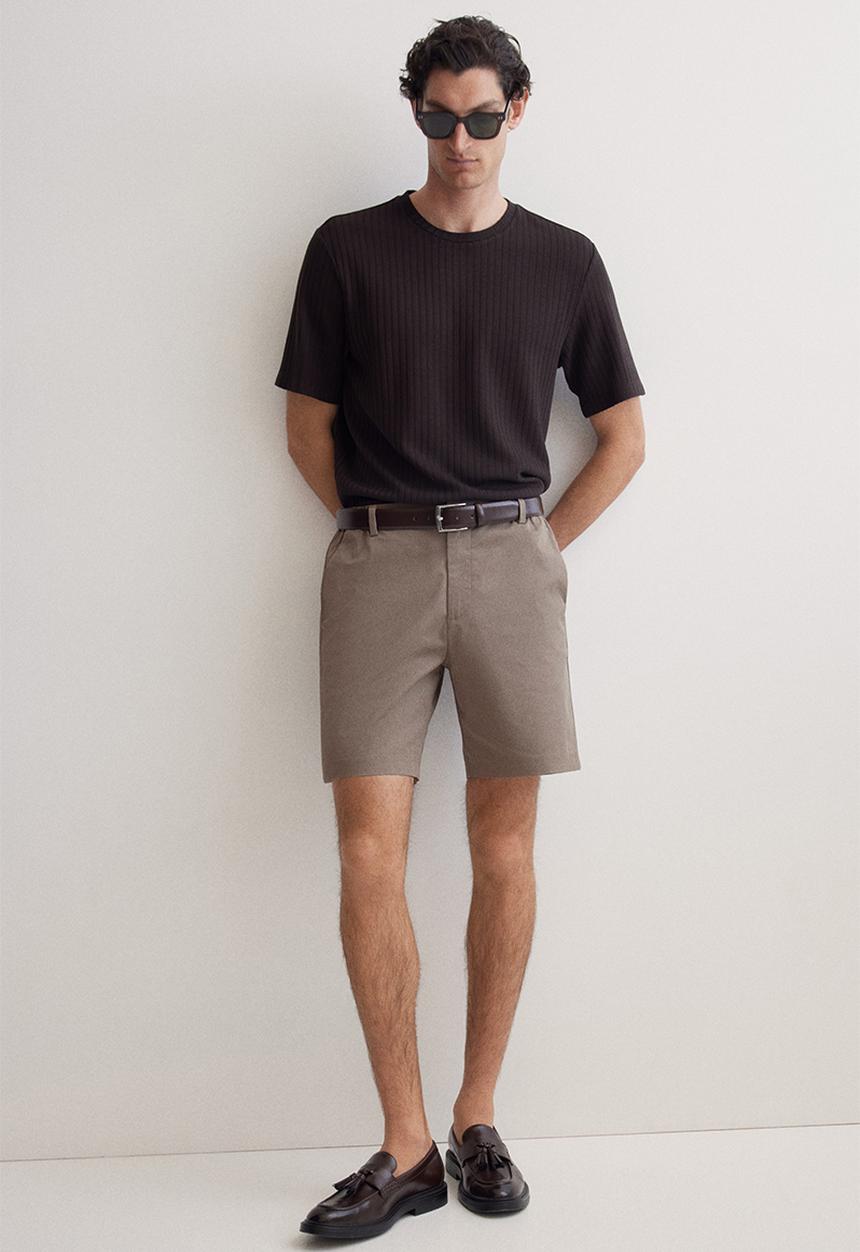 H&M - Regular fit chino shorts - dark beige
