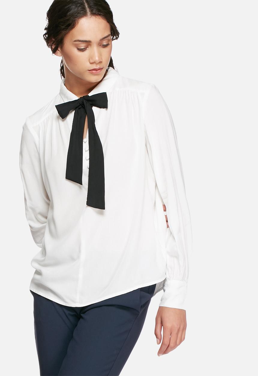 Vero Moda - Dina pussy bow blouse