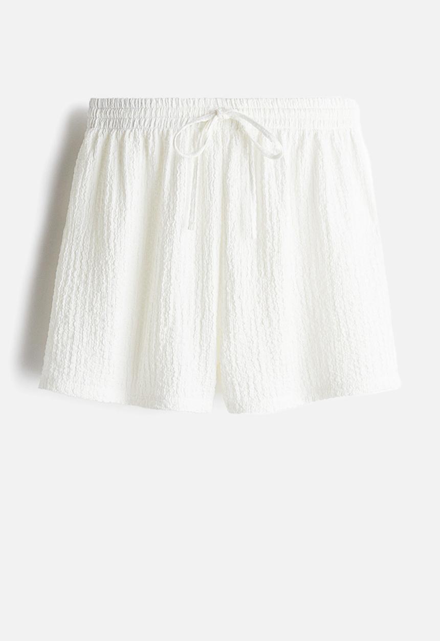 H&M - Crinkled drawstring shorts - cream