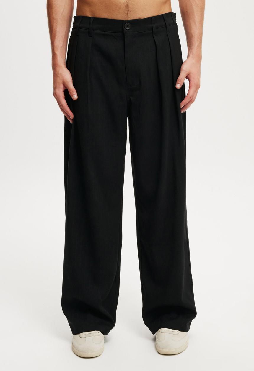 Super Baggy Pleated Pant - Black7