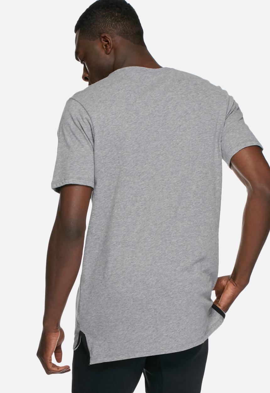 Nike - Drop hem T-shirt