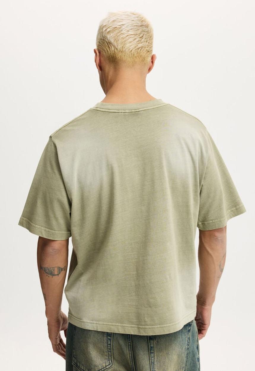 Cotton On - Cropped Fit Music T-Shirt - Lcn Bra Moss Stone