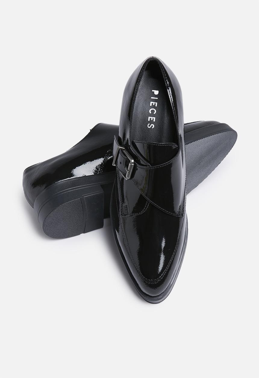 Pieces - Darson Leather Shoe
