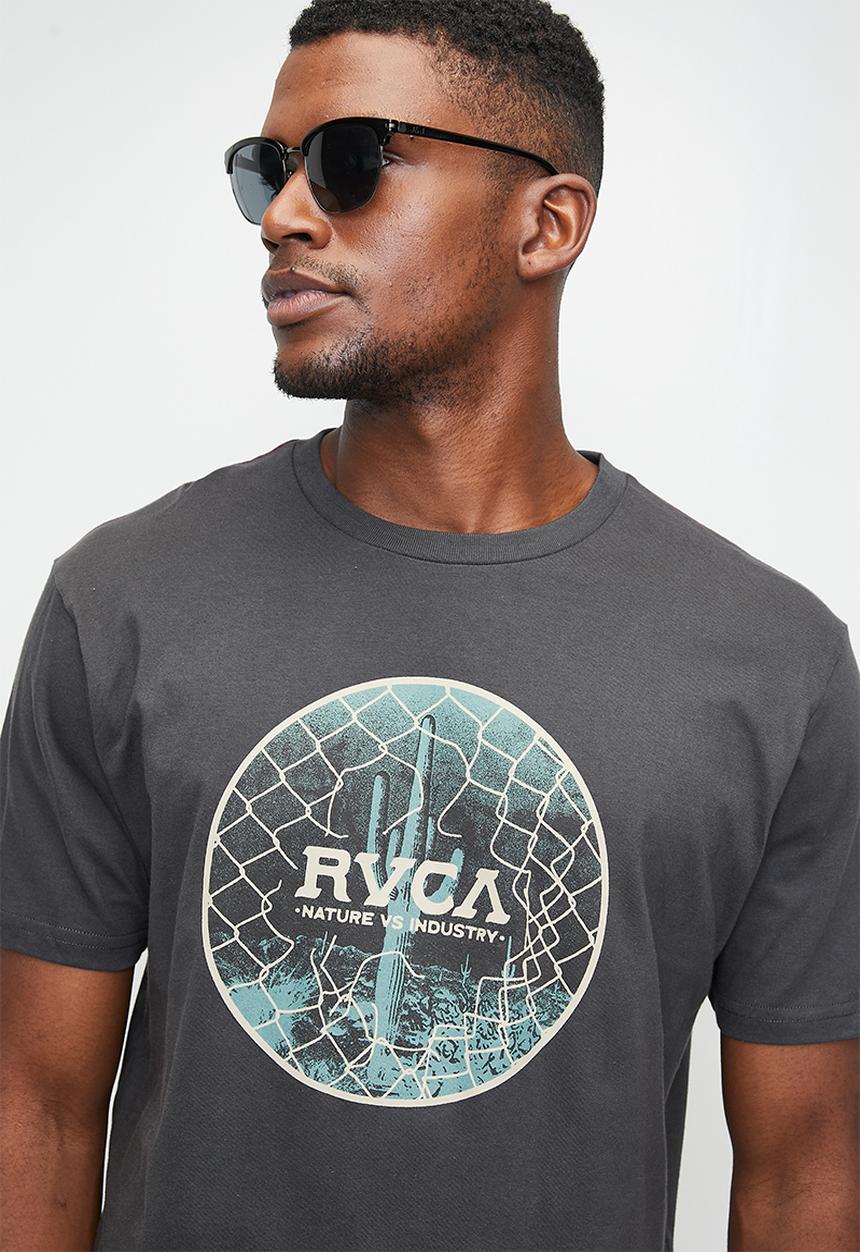 RVCA - Trespass Short Sleeve Red Stitch - Pirate Black